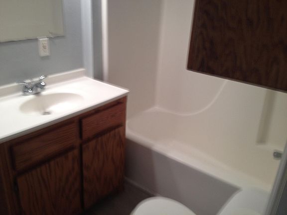 3rd image of 1026 W Boyd St