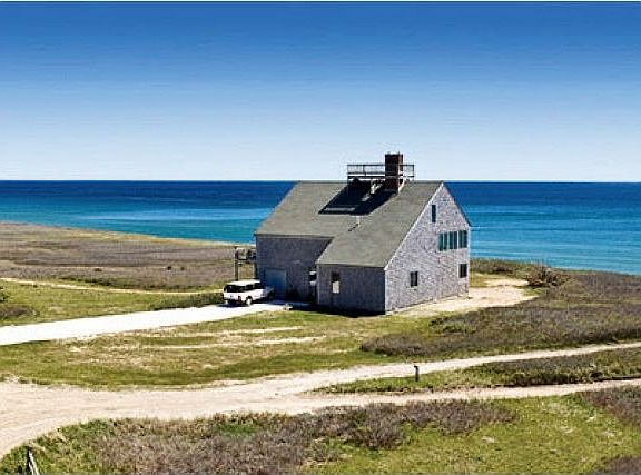 Exterior Front & Location