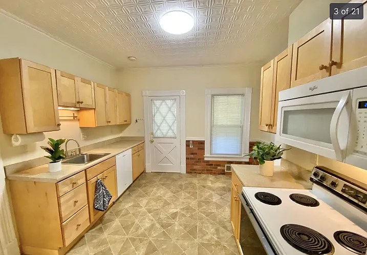 21 Hadley St #A — Photo 3