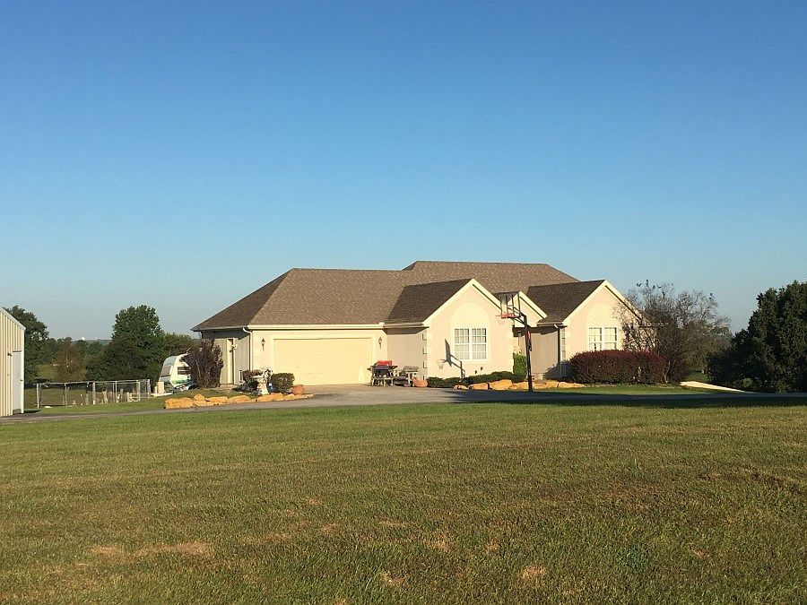 2nd image of 10170 Hill School Rd