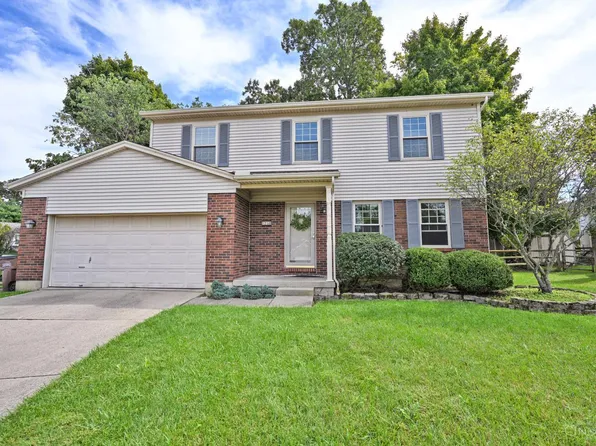8738 Sarahs Bend Dr, Cincinnati, OH 45251