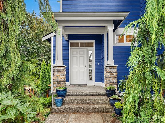 2nd image of 1216 Birch Falls Drive