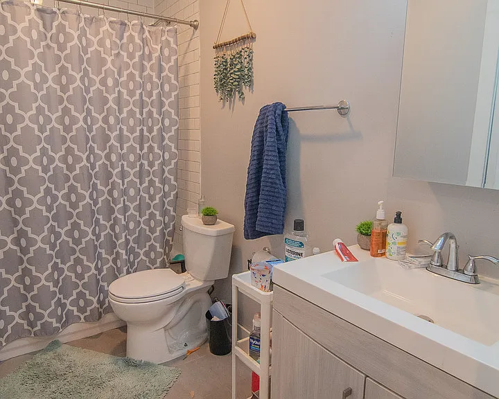 859 N Marshfield Ave #1R — Photo 13