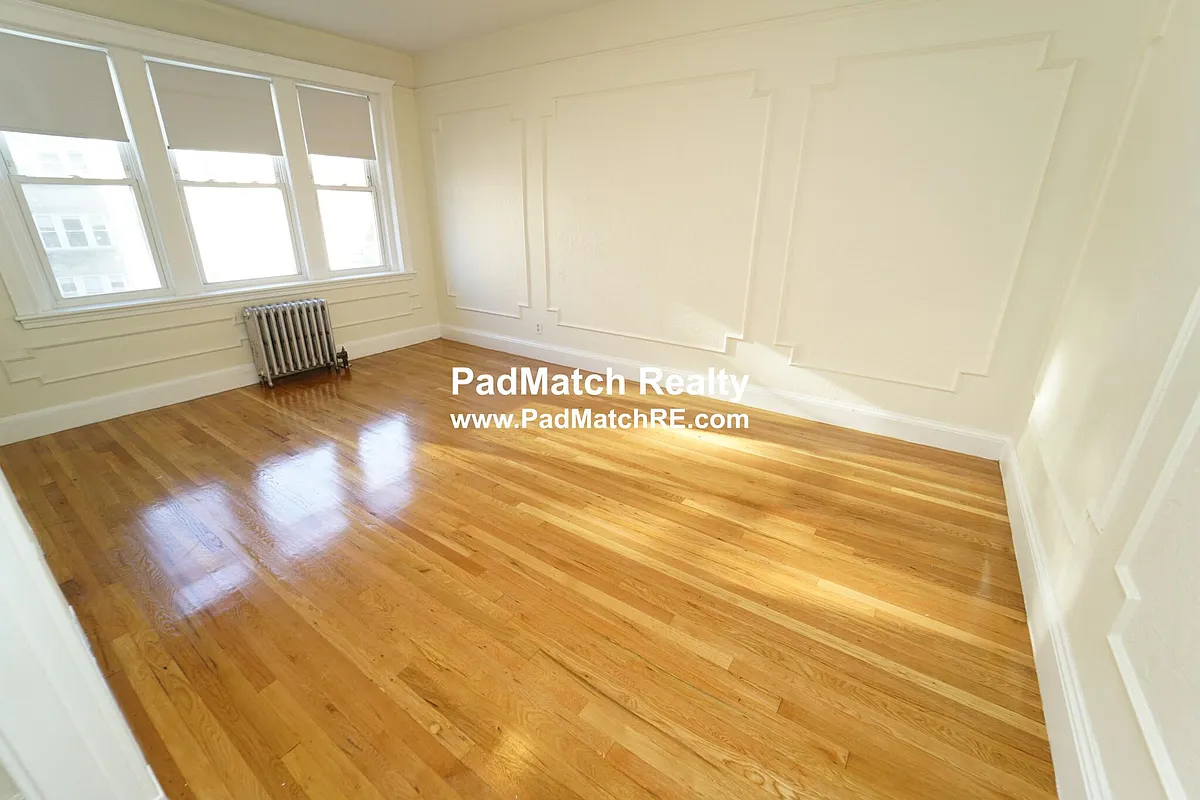 Photo 1 of 11 - 70 Chiswick Rd #15 - Brighton, MA Primary Photo - 70 Chiswick Rd #15