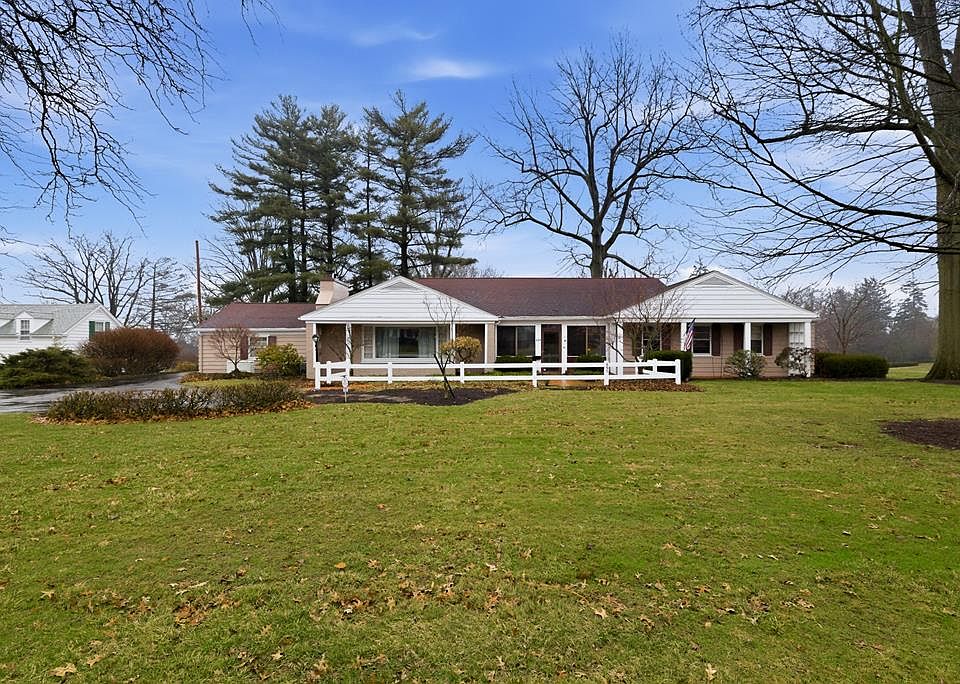 1st image of 535 Woodhill Rd