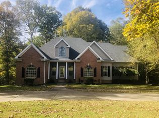 1240 Camp Ravine Rd, Burns, TN 37029