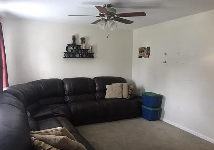 812 Knoll Dr — Photo 5