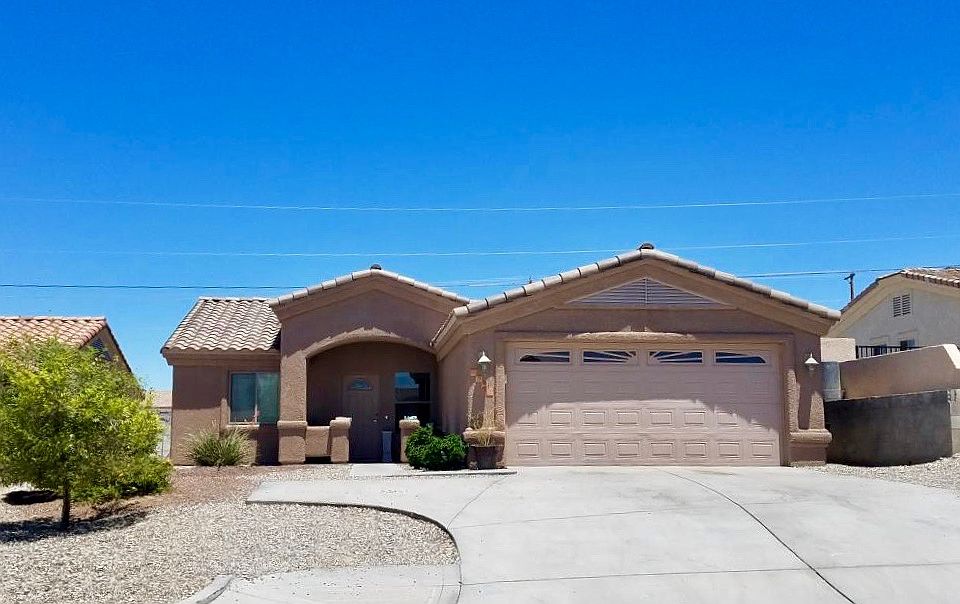1st image of 2975 Palisades Dr