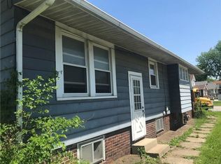 2340 E 14th St, Des Moines, IA 50316