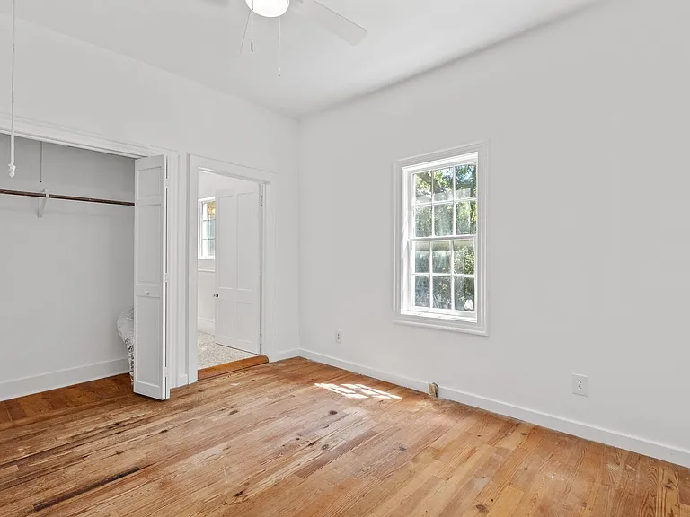 2250 Myrtle Ave — Photo 14