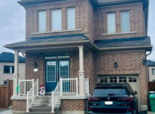 27 Bachelor St, Brampton, ON L7A5B1