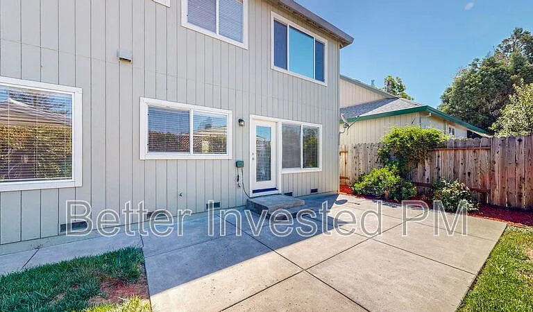 329 Hansbery Way — Photo 40