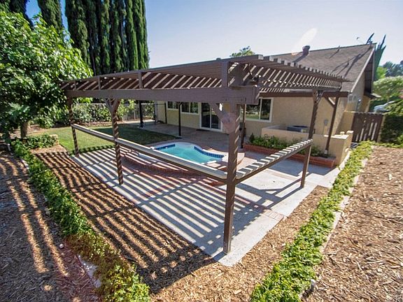 2nd image of 22959 Magnolia Glen Dr