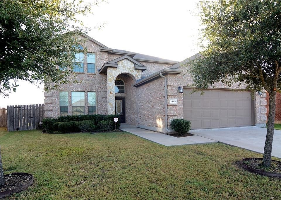 1st image of 1014 Meadow Green Ct