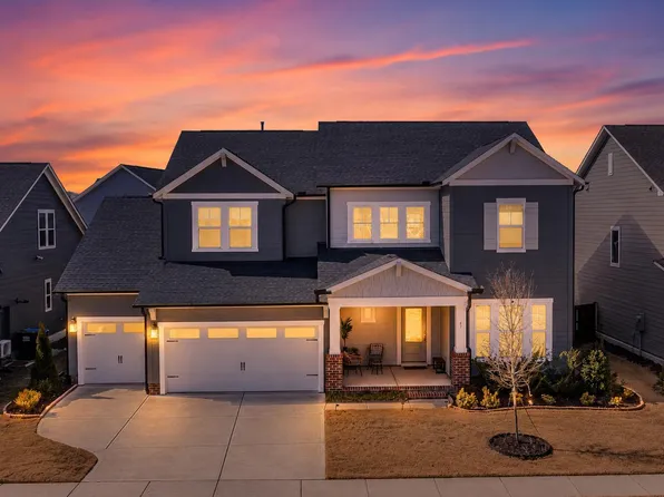 67 Welcome Dr, Fuquay Varina, NC 27526