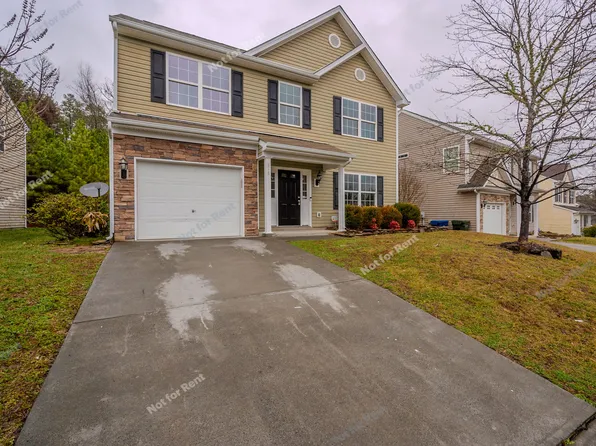 818 Woodside Park Ln, Durham, NC 27704