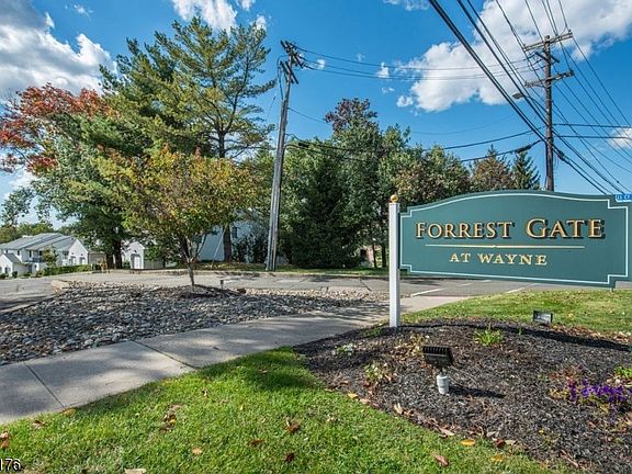 2nd image of 32 Bowfell Ct
