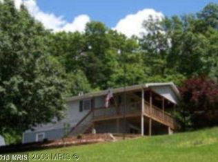 402 Oregon Hollow Rd, Linden, VA 22642
