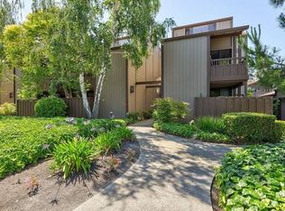 2040 W Middlefield Rd APT 11, Mountain View, CA 94043