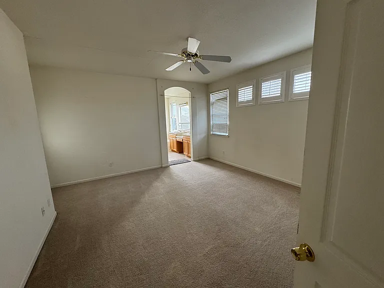 350 Sutley Cir — Photo 9