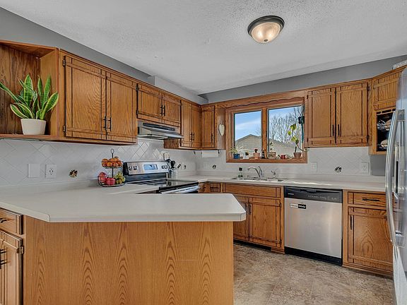 3rd image of 1205 24th Ave S