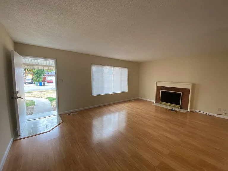 5278 Dupont Ave — Photo 5