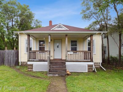 2823 North Blvd, Port Huron, MI, 48060