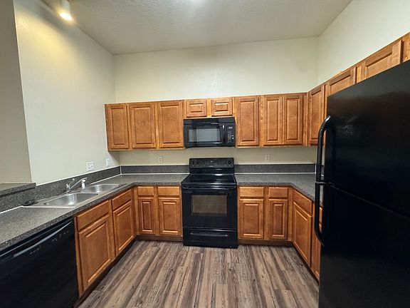 4th image of 5101 Playpen Dr Unit 7
