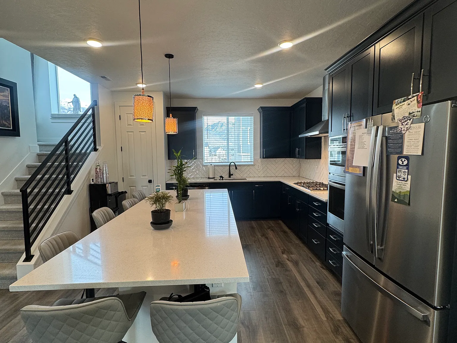 4 bed, 3.5 bath, 1833 sqft, $2,600 — Photo 2