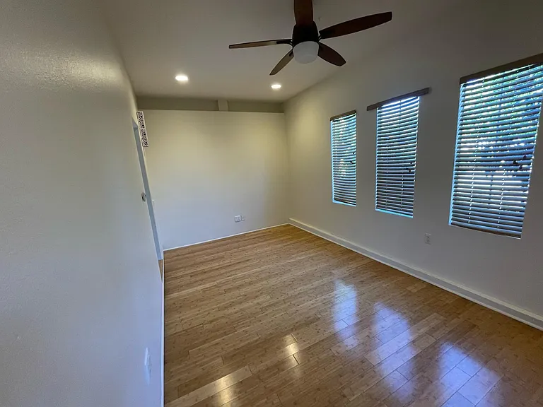1863 Almagro Ln — Photo 6