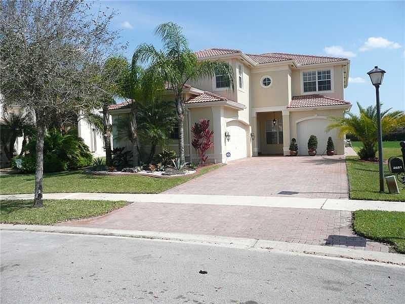 1st image of 4681 SW 131st Ter