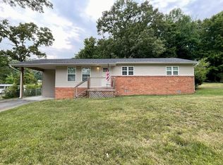 2052 Broomfield Rd SE, Cleveland, TN 37323