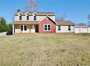 200 Southland Rd, Huntersville, NC 28078