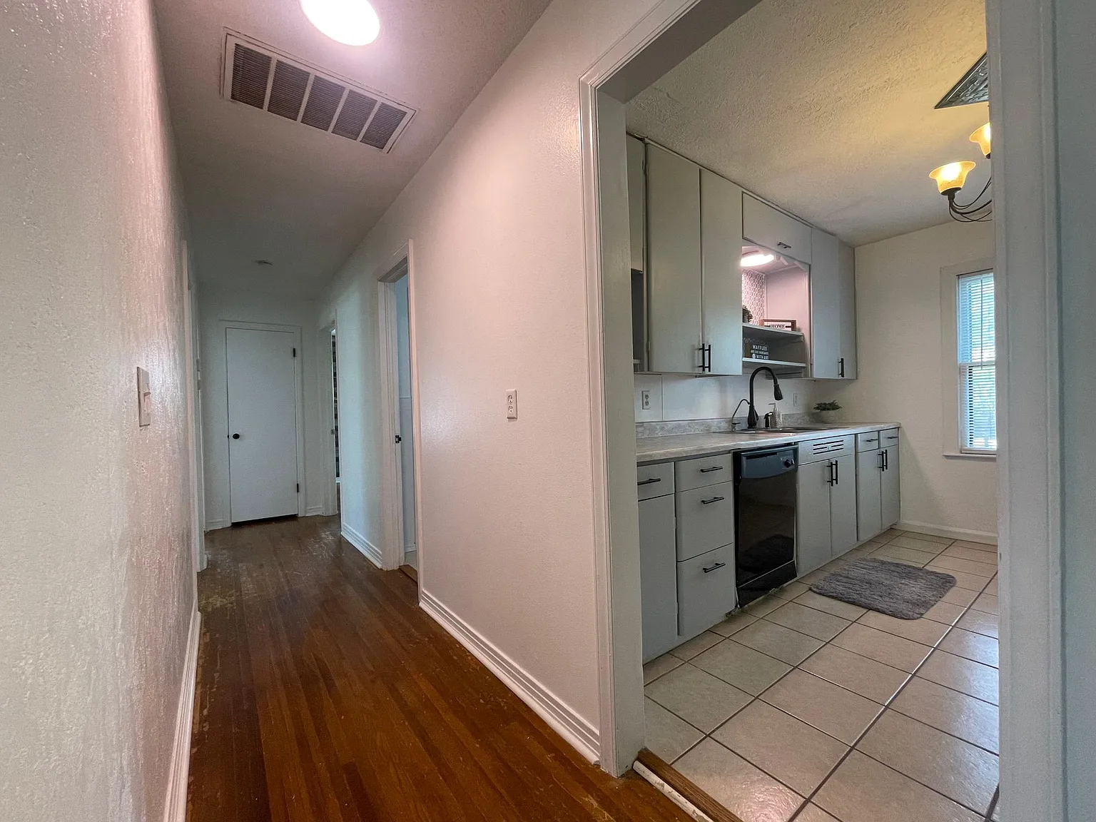 4 bed, 1500 sqft, $1,200 — Photo 4