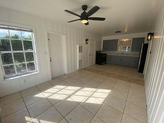 3rd image of 3729 Lambert Avenue