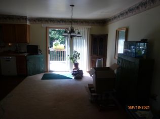 7082 Sunrise Lake Dr, White Haven, PA 18661