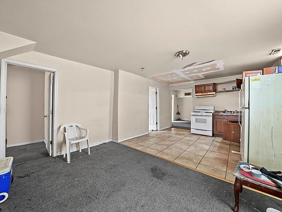 5th image of 8902 S Burley Ave
