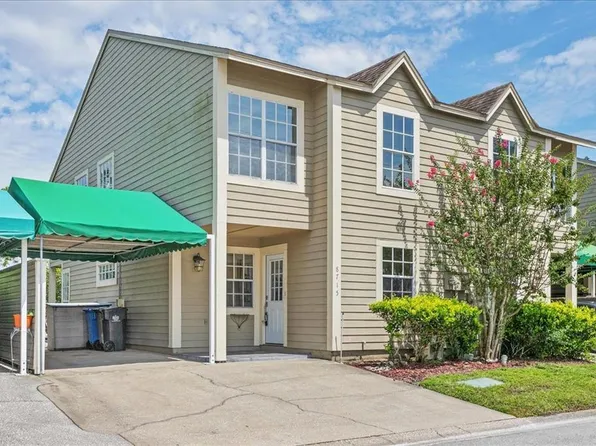 8715 Lake Place Ln #6A, Tampa, FL 33634