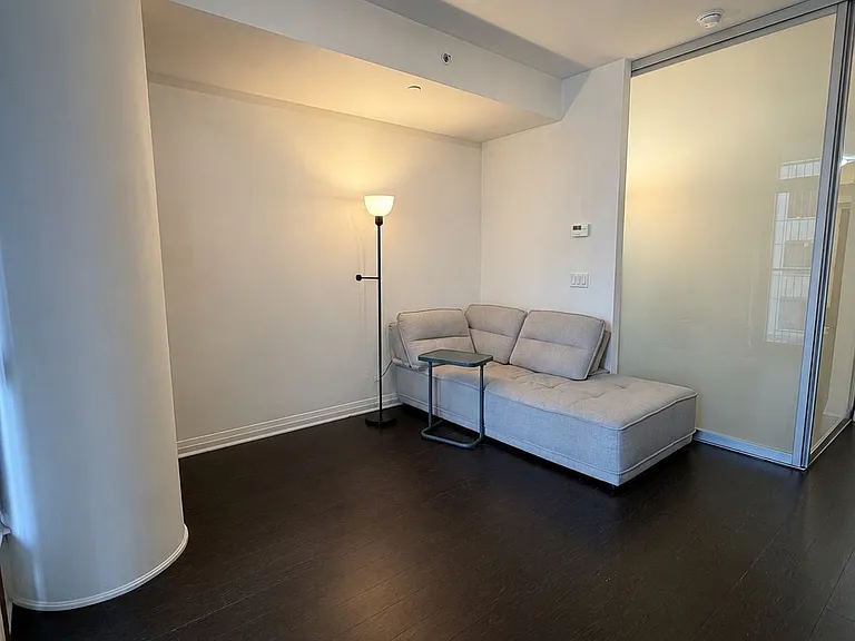 8 Mercer St #1504 — Photo 3