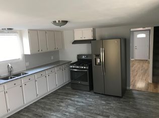 710 Oneida St, Delafield, WI 53018