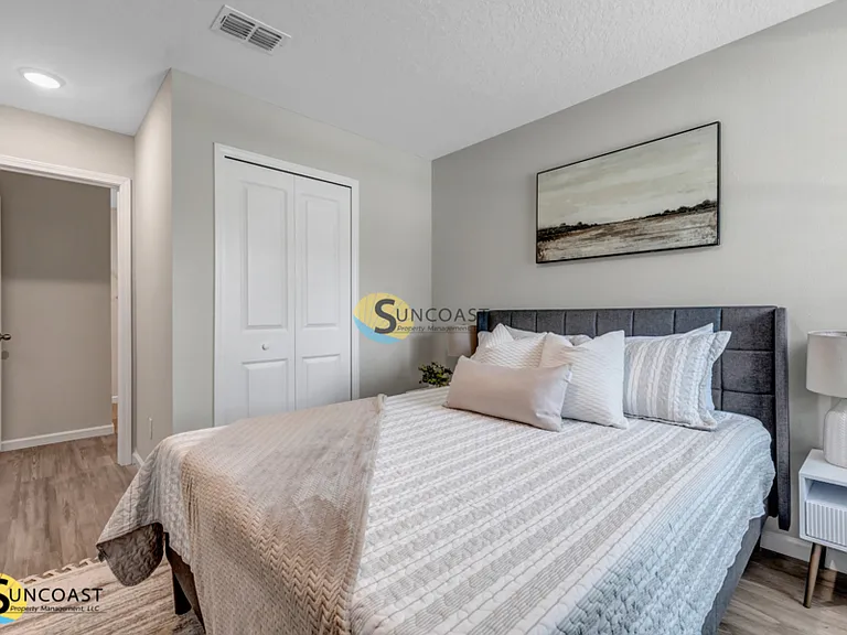 6439 Breezy Oaks Way #6439102 — Photo 8