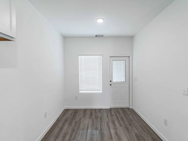 219 Tokalaun Dr — Photo 10