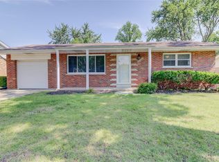 2135 Saint Louis St, Florissant, MO 63033