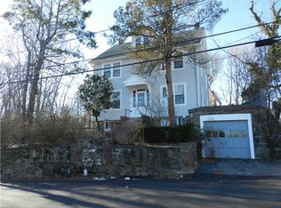 36 Le Grande Ave, Greenwich, CT 06830