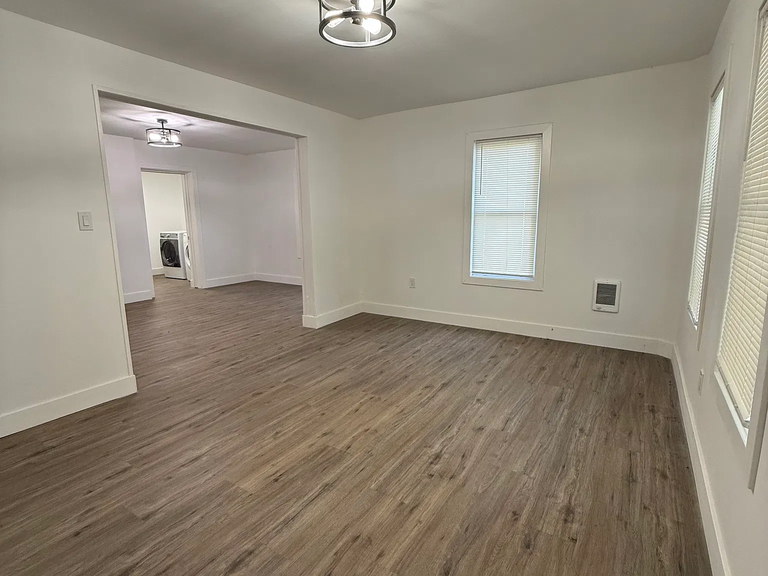 3 bed, 1.5 bath, 1264 sqft, $1,350 — Photo 4