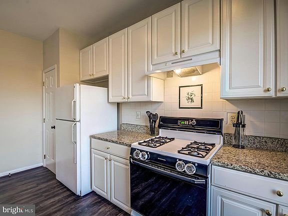 4th image of 2 Diamond Hill Ct