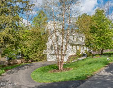 3 Willard Hill Rd, Stockbridge, MA, 01262
