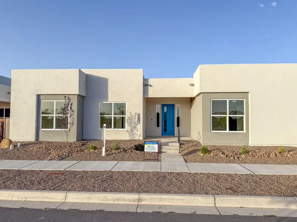2212 Okeeffe St SE, Albuquerque, NM 87105