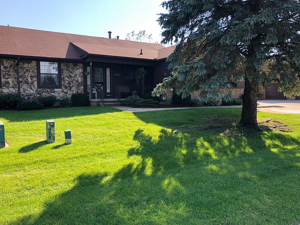 1st image of 11944 Lexington Dr