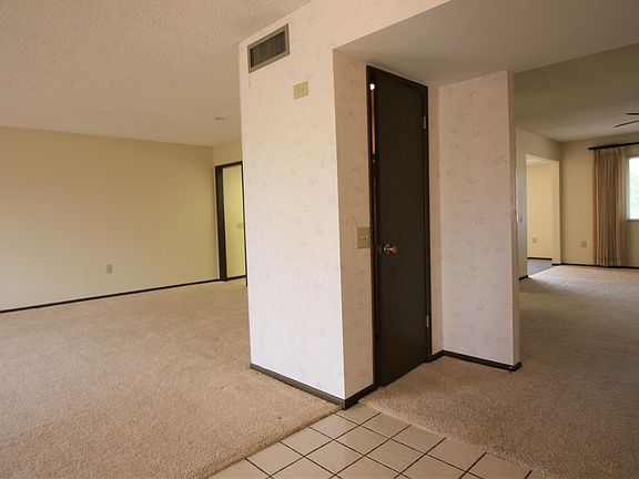 3rd image of 12806 W La Terraza Dr